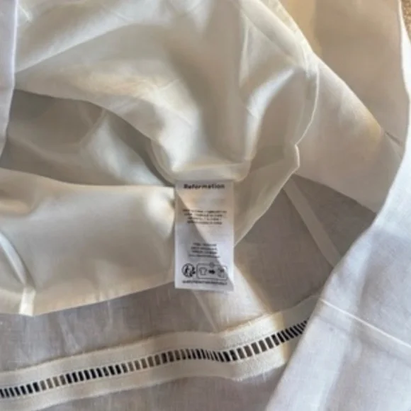 Reformation Everett Linen Dress In White, brand new, without tags, no flaws. - Picture 7 of 9